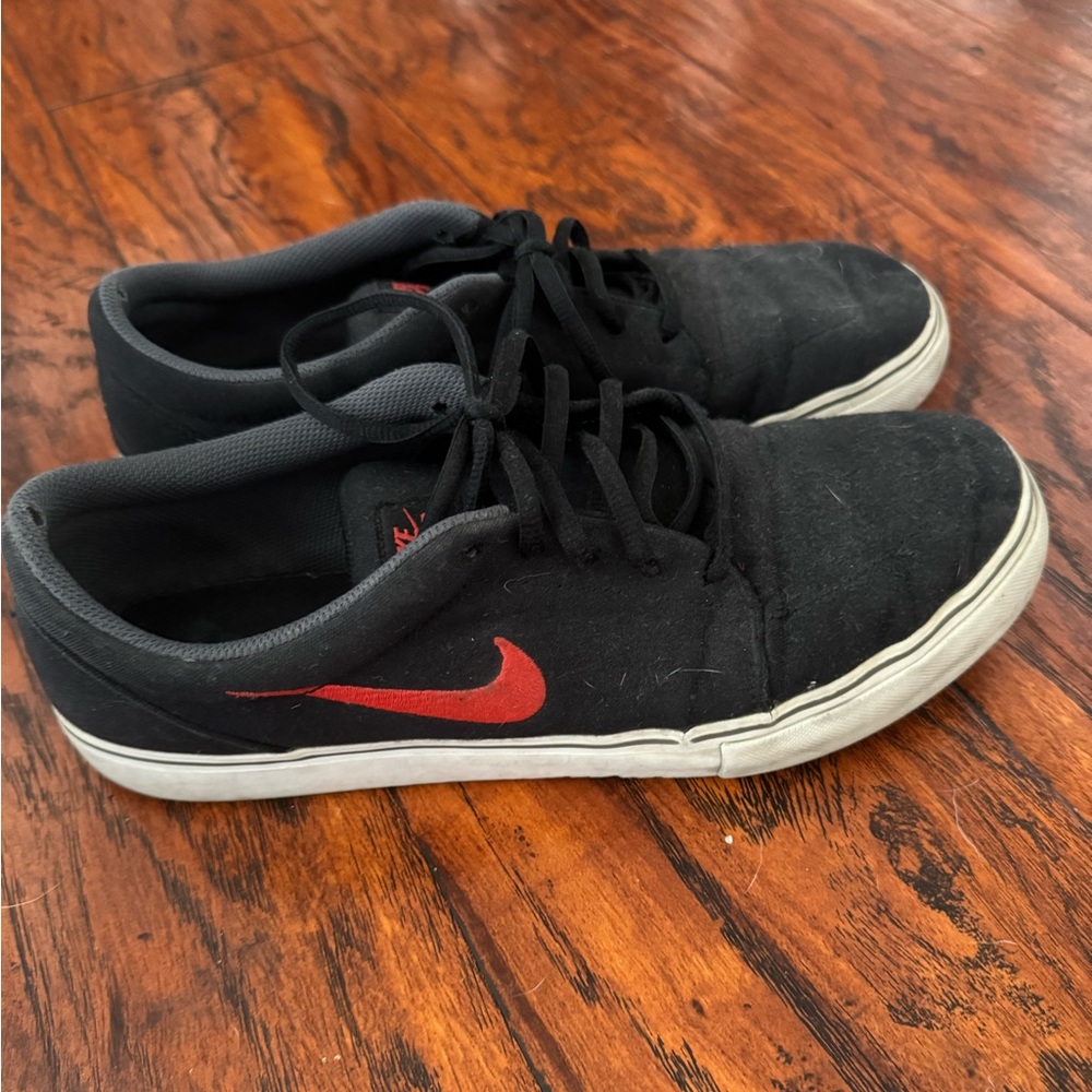 Men’s Nike canvas jankowski